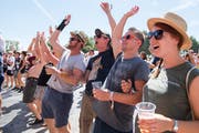 Gute Laune und gute Stimmung am Festival auf dem Heitere über Zofingen.(Bild Eveline Beerkircher)