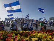 In Nicaragua sind erneut landesweit Demonstranten auf die Strasse gegangen, um eine Erneuerung der politischen Führung des Landes zu fordern. (Bild: KEYSTONE/EPA EFE/ESTEBAN BIBA)