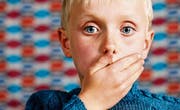 Oops, Entschuldigung – ein Rülpser ist «entwischt». Die Luft, die wir zuvor beim Essen oder Sprechen verschluckt haben, kommt wieder hoch. (Bild: Getty)