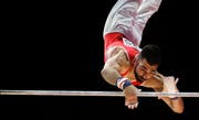 Der 25-jährige Aargauer Oliver Hegi ist Europas bester Reckturner. (Bild: Keystone/AP Photo/Darko Bandic)
