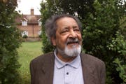 Der britisch-indische Autor V.S. Naipaul in Salisbury, England. (Chris Ison/PA via AP)