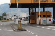 Werden sich Österreich und die Schweiz einig, könnten Schweizer Grenzwächter ab 2020 in Mäder Dienst tun. (Bild. Gert Bruderer)