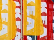 Bald kann man bei Ikea auch gebrauchte Möbel kaufen. (Bild: KEYSTONE/EPA/SASCHA STEINBACH)