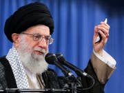 Das geistliche Oberhaupt Irans, Ayatollah Chamenei, will keine Verhandlungen mit den USA, aber auch keinen Krieg. (Bild: KEYSTONE/AP Office of the Iranian Supreme Leader)