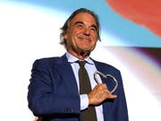 Oliver Stone plant ein neues Projekt, das sich von früheren Filmen unterscheiden soll. (Bild: KEYSTONE/EPA/FEHIM DEMIR)