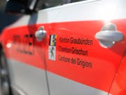 Der Fund des menschlichen Unterschenkels bleibt ein Rätsel. Die Ermittlungen der Kantonspolizei Graubünden gehen weiter. (Bild: KEYSTONE/GIAN EHRENZELLER)