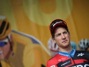 Ist das Leadertrikot an der Benelux-Rundfahrt bereits wieder los: Stefan Küng (Bild: KEYSTONE/AP/CHRISTOPHE ENA)