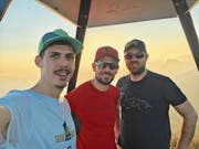 Die Nidwanderer Raphael Küttel, Mario Bissig und Lukas Schnyder (von links) auf dem Buochserhorn. (Bild: PD)