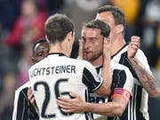 Claudio Marchisio und Stephan Lichtsteiner jubeln im Juve-Dress (Archivaufnahme) (Bild: KEYSTONE/EPA ANSA/DI MARCO)