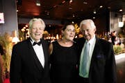 Gute Laune zur Eröffnung des Festivals : KKL-Mitbegründer Thomas Held, Rosie Bitterli (Kulturchefin der Stadt Luzern) und alt Stadtpräsident Franz Kurzmeyer (von links). (Bild: Jakob Ineichen, (Luzern, 17. August 2018))