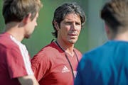 FCL-U21-Trainer Ivan Dal Santo (Mitte) will in Luzern seine Trainerkarriere lancieren. (Bild: Corinne Glanzmann (30. Juli 2018)