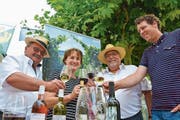 Das OK des Winzerfests Frauenfeld: Hans-Peter Wägeli, Nina Wägeli, Charles Salathé und Daniel Bauer. (Bild: Mathias Frei)