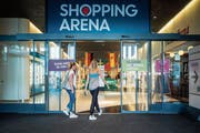 Die Shopping-Arena funktioniert: Jährlich verzeichnet sie 4,1 Millionen Besucherinnen und Besucher. (Bild: Michel Canonica)