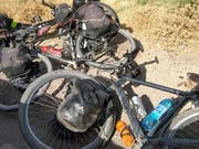 Velos der Touristen nach dem Angriff mit vier Opfern in Tadschikistan: Die Bundesanwaltschaft hat ein Strafverfahren eröffnet. (Bild: KEYSTONE/AP/ZULY RAHMATOVA)