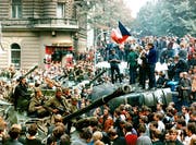Mit dem Einmarsch der Truppen des Warschauer Paktes in der Tschechoslowakei wurde vor 50 Jahren der Prager Frühling, der Versuch «einen Sozialismus mit menschlichem Antlitz» zu schaffen, gewaltsam niedergeschlagen. (Archivbild: KEYSTONE/AP Photo/Libor Hajsky/CTK)
