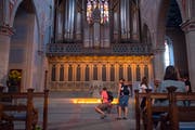 Ein Ort der Einkehr inmitten des ausschweifenden Festtreibens: die Kirche St. Laurenzen.