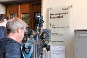 Angeklagt ist ein Ehepaar wegen fahrlässiger Verursachung einer Feuersbrunst. (Bild: Donato Caspari)