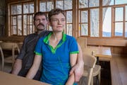 Freuen sich auf mehr Familienzeit: Nicole und Bernhard Knechtle. (Bild: Raphael Rohner)