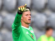 Basel-Goalie Jonas Omlin verletzte sich beim Aufwärmen des Europa-League-Playoff-Hinspiels gegen Apollon Limassol (Bild: KEYSTONE/ANTHONY ANEX)