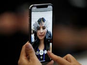 Der Umsatz mit Heimelektronik steigt, weil immer teurere Geräte gekauft werden. Beispielsweise zahlt mittlerweile jeder fünfte Smartphone-Käufer mehr als 800 Franken für sein Gerät. (Bild: KEYSTONE/AP/MARCIO JOSE SANCHEZ)