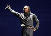 Zuerst kam am Zürich Open Air Kendrick Lamar dann folgten Blitz und Donner. (Bild: Joel C. Ryan/AP)