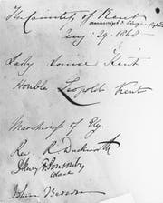 Vor 150 Jahren, genau am 29. August 1868, besuchte die englische Königin Victoria das Kloster in Engelberg. Im Bild: Gästebucheintrag des Klosters Engelberg mit der Königin als The Countness of Kent, darunter Lady Louise of Kent, Honble Leopold Kent, Marchioness of Ely, Rev. R. Duckworth, Henry F. Ponsonby, Colonel.(Bild: PD)