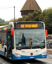 Vbl-Extra-Bus für die Fans der Toten Hosen. (Leserbild: Robert Bachmann)