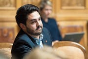 Cédric Wermuth bezeichnet sich als «Pro-Europäer», die Entwicklung der EU betrachtet er aber skeptisch. (Bild: Peter Schneider/Keystone (Bern, 29. September 2017))