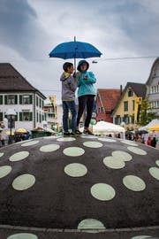 Dunkle Wolken lagen am Samstag über dem Fest. (Bild: Benjamin Manser)