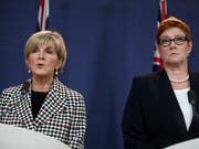 Nachfolgerin von Aussenministerin Julie Bishop (links) wird Marise Payne. (Bild: KEYSTONE/AP/RICK RYCROFT)