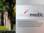 Bisherige Analysen von Swissmedic haben ergeben, dass die auf dem Schweizer Markt angebotenen Medikamente mit Valsartan den Anforderungen entsprechen. (Bild: KEYSTONE/PETER KLAUNZER)