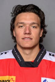 Calvin Thürkauf, Eishockeyspieler. 1997 in Zug geboren. Schweizerisch-kanadischer Doppelbürger. Besuch der Sportschule Kriens von 2009 bis 2012. Wechselte vom EV Zug 2016 zu den Columbus Blue Jackets in die National Hockey League in Kanada. Spielte in der Junioren-Nati Schweiz.