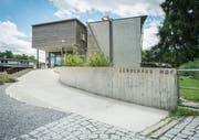 Nach dem gestrigen Ja des Stadtparlaments kann das Schulhaus Hof mit Räumen für die Tagesbetreuung ergänzt werden. (Bild: Jil Lohse)