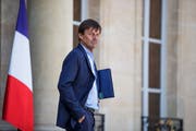 Umweltminister Nicolas Hulot verlässt das Élysée. (Bild: Keystone/EPA/CHRISTOPHE PETIT TESSON (Paris, 25. Juli 2018))