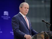 Ex-US-Präsident George W. Bush junior ist zum Ehrenbürger von Vilnius ernannt worden. Eine Gedenktafel soll zudem an seine Verdienste erinnern. (Bild: Keystone/AP/SETH WENIG)