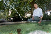 Trotz Seeanstoss müssen die Weggiser Wasser sparen – im Bild Gemeindepräsident Roger Dähler. (Bild: Corinne Glanzmann (3. August 2018))