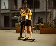 Das von Grund auf selbst entwickelte Louboard erreicht bis zu 25 km/h. (Bild: PD)