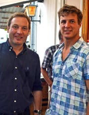 Nationalrat Lukas Reimann (links) und Gemeinderat Thomas Wäspe. (Bild: Peter Jenni)