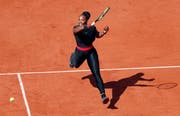 Serena Williams im Einteiler an den French Open. (Guillaume Horcajuelo/EPA)