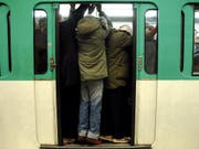 Wegen einer technischen Panne in der Pariser Metro ging auf der automatisch betriebenen Linie 14 vorübergehend nichts mehr. (Bild: KEYSTONE/EPA/YOAN VALAT)