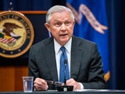 US-Präsident Donald Trumps ungeliebter Justizminister: der 71-jährige Jeff Sessions. (Bild: KEYSTONE/EPA/JIM LO SCALZO)