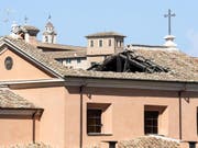 Die Kirche San Giuseppe dei Falegnami stammt aus dem 16. Jahrhundert. Sie steht über dem Mamertinischen Kerker, in dem die Apostel Petrus und Paulus in Haft gewesen sein sollen. (Bild: Keystone/EPA ANSA/ANGELO CARCONI)