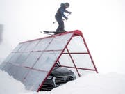 Kim Gubser gewann für das Schweizer Team das zweite Edelmetall an der Junioren-WM der Freestyler in Neuseeland (Bild: KEYSTONE/AP Winter Games NZ/IAIN MCGREGOR)