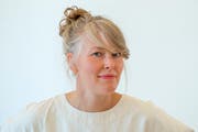 Die Künstlerin Nina Canell.