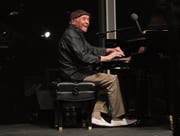 Cecil Taylor, hier bei einem Auftritt in New York, spielte mehrmals auch in Willisau. Am 5. April dieses Jahres ist er mit 89 Jahren verstorben. (Bild: AP Photo/Barbara Woike, 14. April 2016)