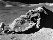 Astronaut Harrison H. Schmitt bei einem Nasa-Einsatz auf dem Mond im Jahr 1972. (Bild: KEYSTONE/KEYSTONE NASA/EUGENE A. CERNAN)