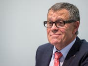 Der Zürcher Finanzdirektor Ernst Stocker hat am Freitag ein ausgeglichenes Kantonsbudget 2019 präsentiert - es wird sich aber wegen zwei inzwischen erforderlichen Nachträgen noch verschlechtern. (Bild: KEYSTONE/ENNIO LEANZA)