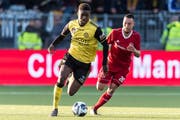 Tsiy William Ndenge (links) wechselt zum FC Luzern. (Bild: imago/VI Images)