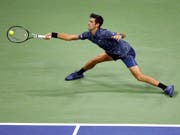 Novak Djokovic gestaltete seinen ersten Auftritt in der Night-Session im Arthur-Ashe-Stadion in New York in diesem Jahr erfolgreich (Bild: KEYSTONE/FR103966 AP/JASON DECROW)