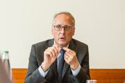 Urs Rüegsegger, der frühere Chef der SIX Group, nimmt sich selber aus dem Rennen ums Raiffeisen-Präsidium. (Bild: Hanspeter Schiess, 8. Oktober 2014)